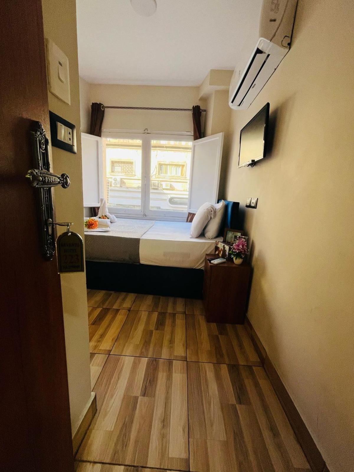 Hostel Downtown Revento