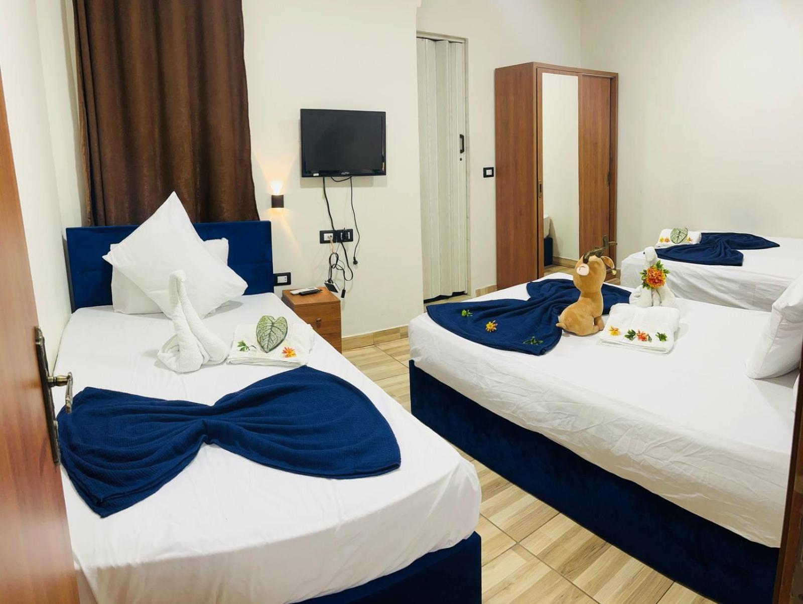 Downtown Revento Hostal
