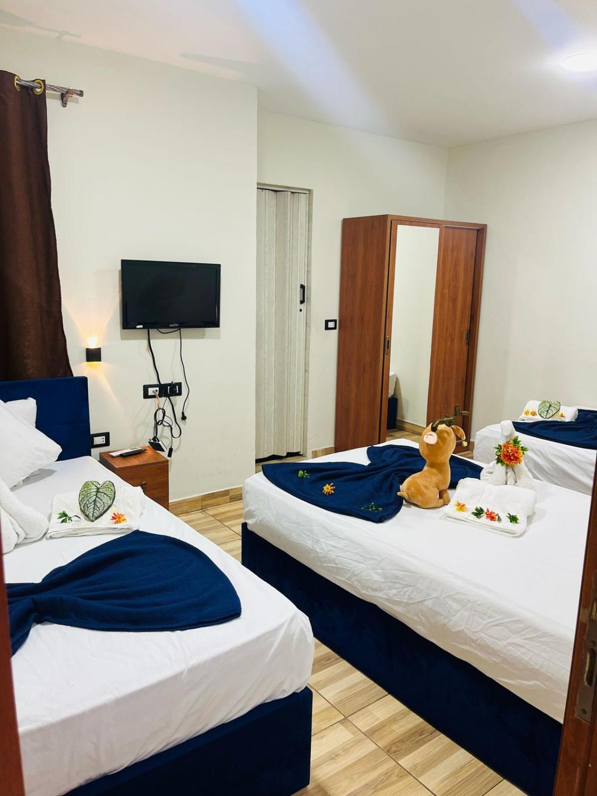Hostel Downtown Revento *